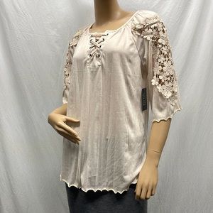 New York Laundry Women's Cream & Lace 3/4 Sleeve Top NWT